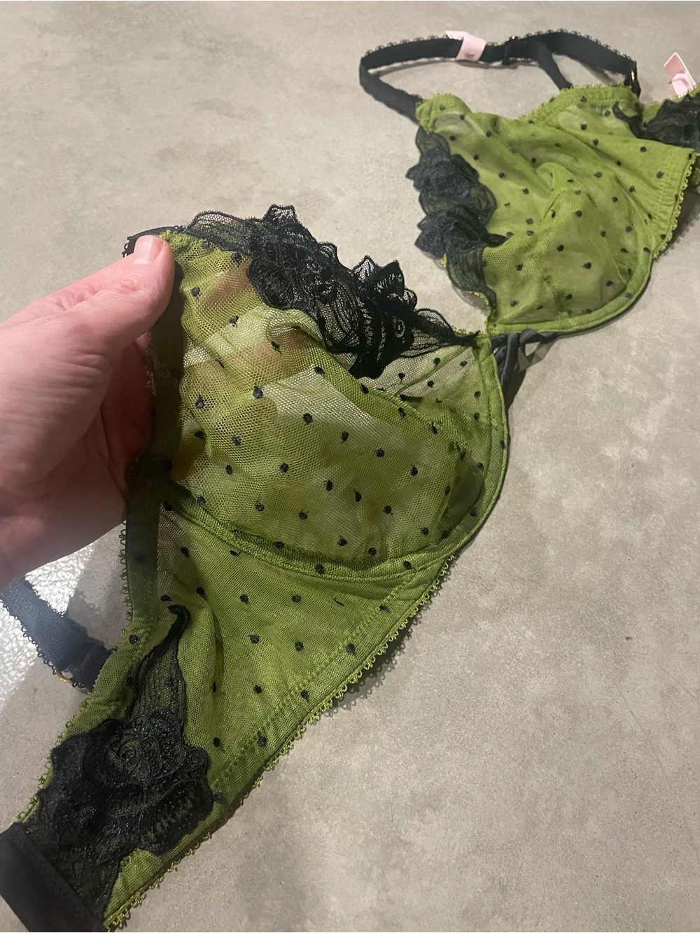 NWT Victoria's Secret Olive and Black Sheer Lace Bra